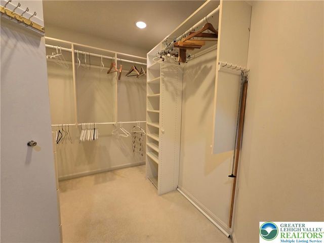 2834 Sheffield Drive, Lower Macungie Twp, PA 18049