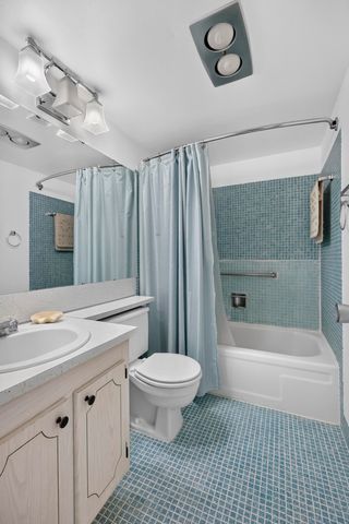 253 NORTHAMPTON M, West Palm Beach, FL 33417