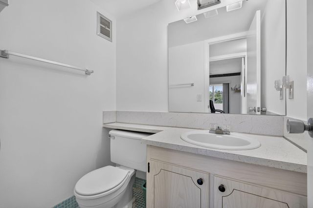253 NORTHAMPTON M, West Palm Beach, FL 33417