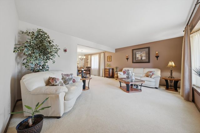 16042 85th Court, Tinley Park, IL 60487