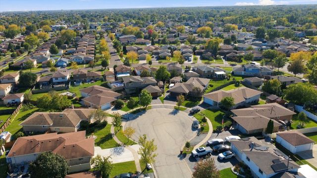 16042 85th Court, Tinley Park, IL 60487