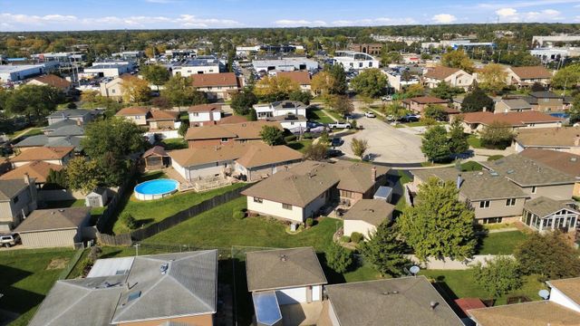 16042 85th Court, Tinley Park, IL 60487