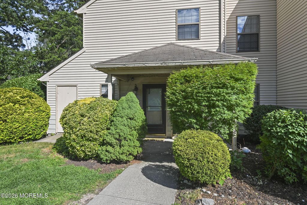101 Bluebell Drive, Jackson, NJ 08527