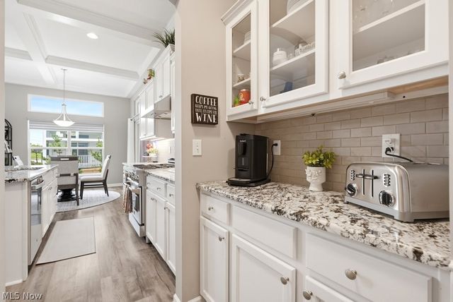 13953 Laurelbrook Oval, Strongsville, OH 44136