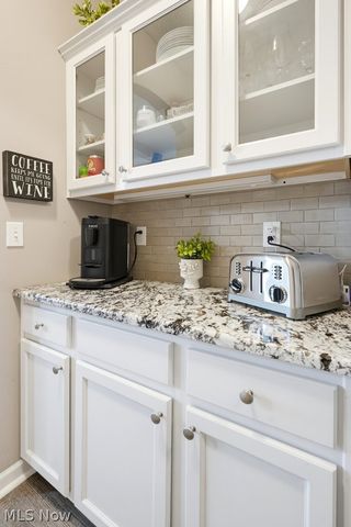 13953 Laurelbrook Oval, Strongsville, OH 44136