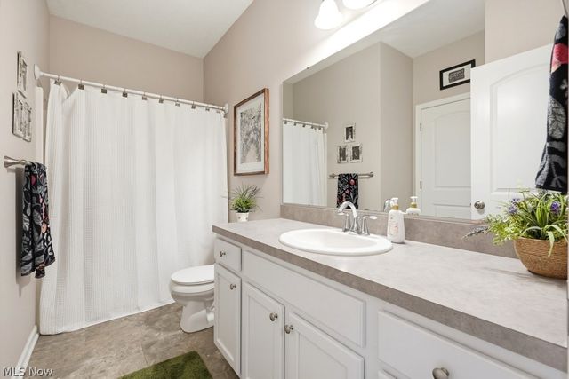 13953 Laurelbrook Oval, Strongsville, OH 44136