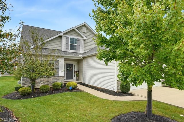 13953 Laurelbrook Oval, Strongsville, OH 44136