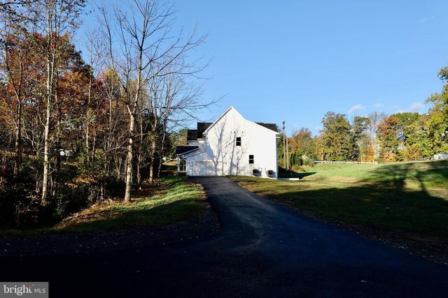 8028 PINNACLE RIDGE DR, Manassas, VA 20112