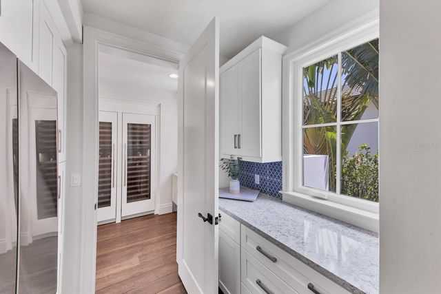 1202 SHARSWOOD LANE, Sarasota, FL 34242