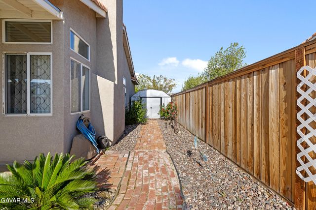 39434 Basalt Court, Palmdale, CA 93551