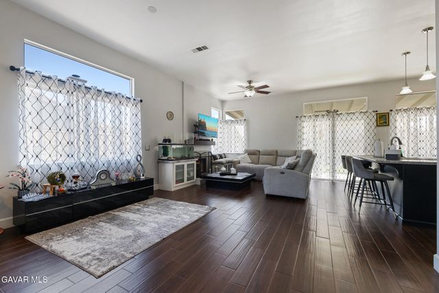 39434 Basalt Court, Palmdale, CA 93551