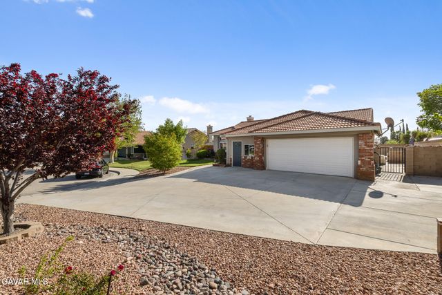 39434 Basalt Court, Palmdale, CA 93551