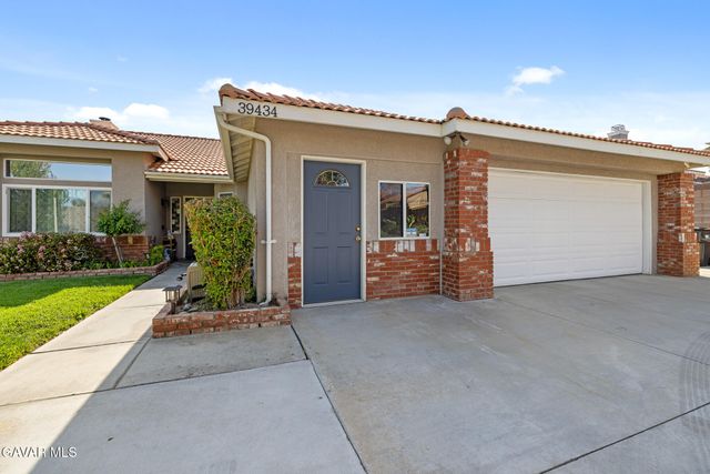 39434 Basalt Court, Palmdale, CA 93551