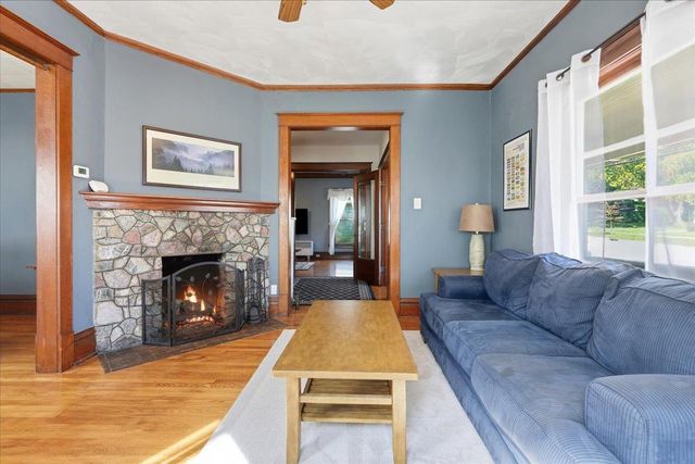213 W Rollin Street, Edgerton, WI 53534