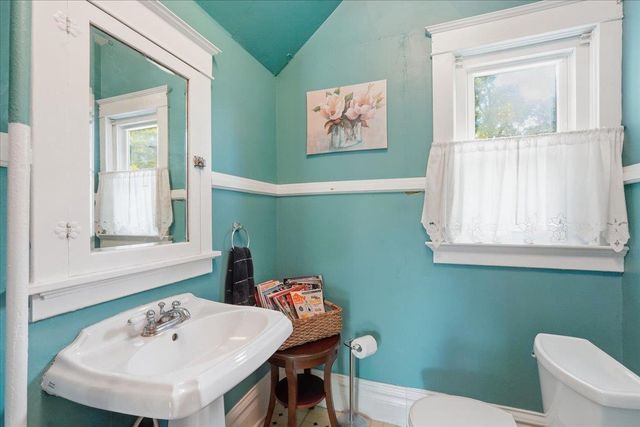 213 W Rollin Street, Edgerton, WI 53534