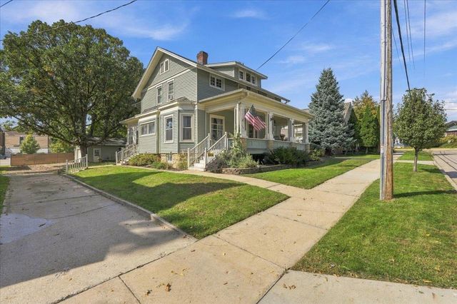 213 W Rollin Street, Edgerton, WI 53534