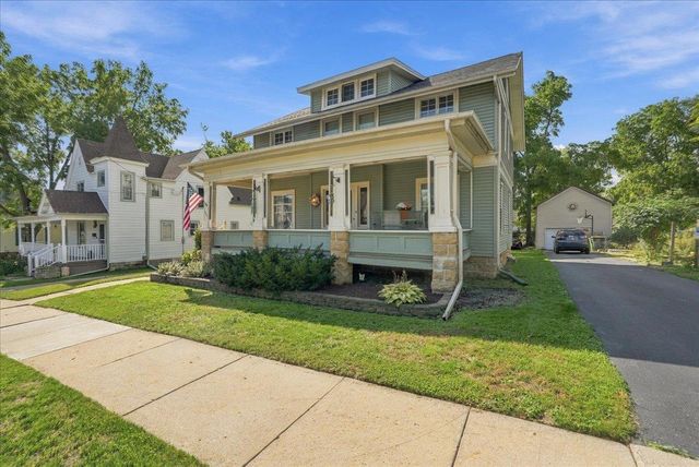 213 W Rollin Street, Edgerton, WI 53534
