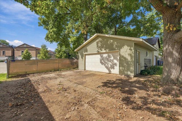 213 W Rollin Street, Edgerton, WI 53534