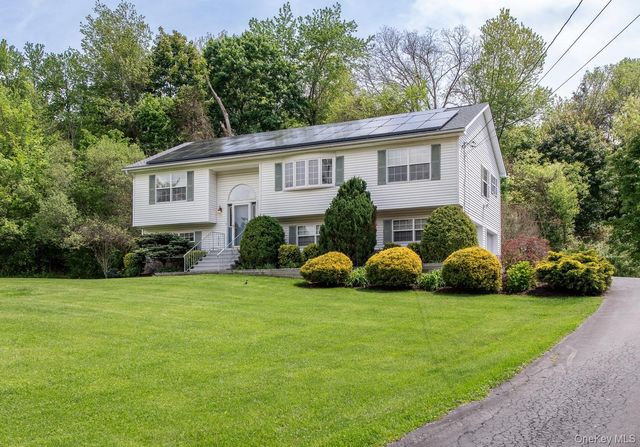 17 Verplanck Avenue, Hopewell Junction, NY 12533
