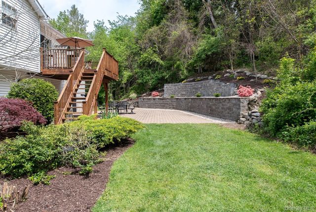 17 Verplanck Avenue, Hopewell Junction, NY 12533