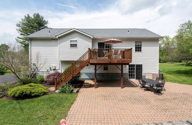 17 Verplanck Avenue, Hopewell Junction, NY 12533