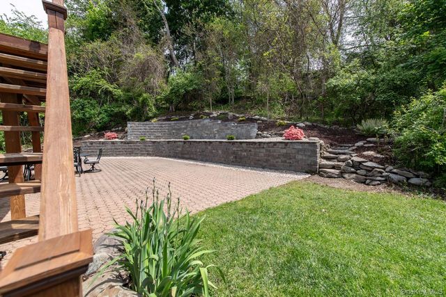 17 Verplanck Avenue, Hopewell Junction, NY 12533