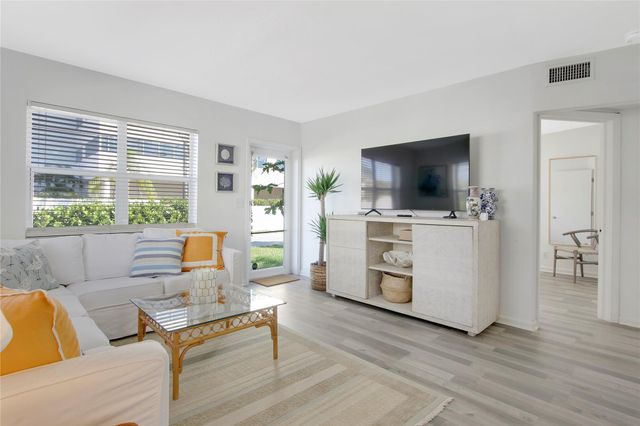 157 E 25th Street, Riviera Beach, FL 33404