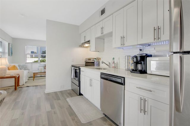 157 E 25th Street, Riviera Beach, FL 33404