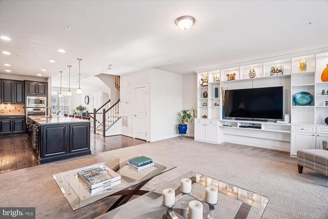 5437 STREAM BANK LN, Greenbelt, MD 20770