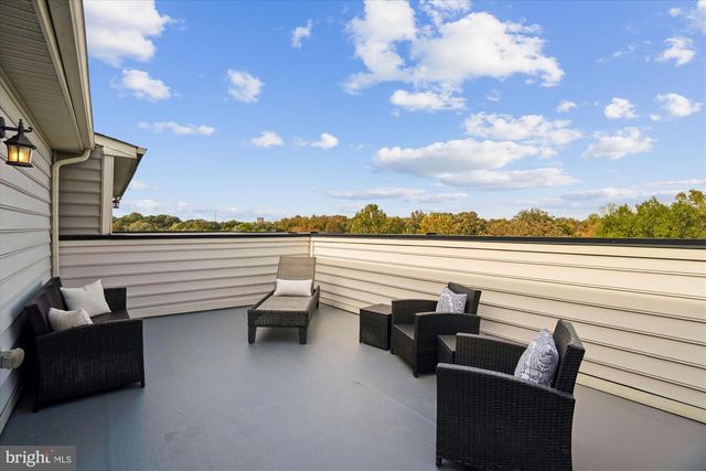 5437 STREAM BANK LN, Greenbelt, MD 20770