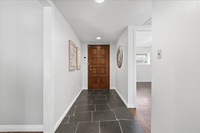 5637 Kiva Dr, Carmichael, CA 95608