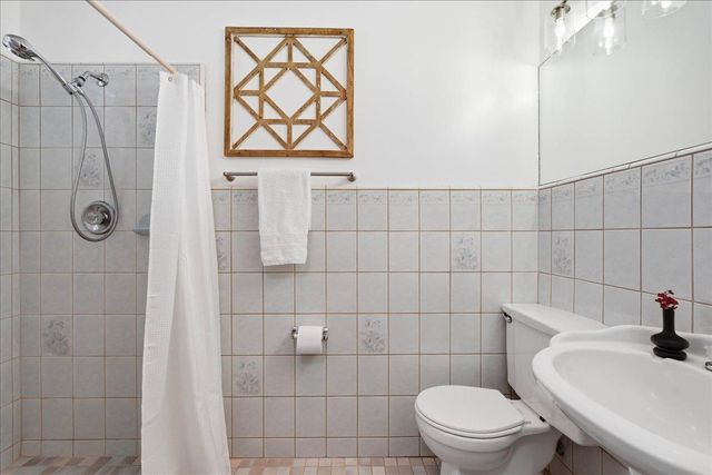 5637 Kiva Dr, Carmichael, CA 95608