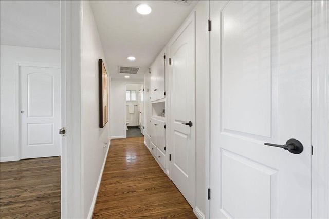 5637 Kiva Dr, Carmichael, CA 95608