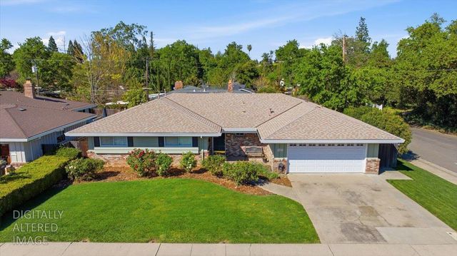 5637 Kiva Dr, Carmichael, CA 95608