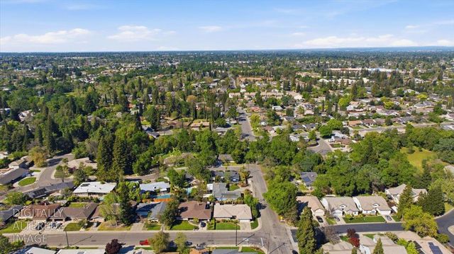 5637 Kiva Dr, Carmichael, CA 95608