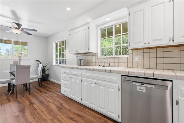 5637 Kiva Dr, Carmichael, CA 95608