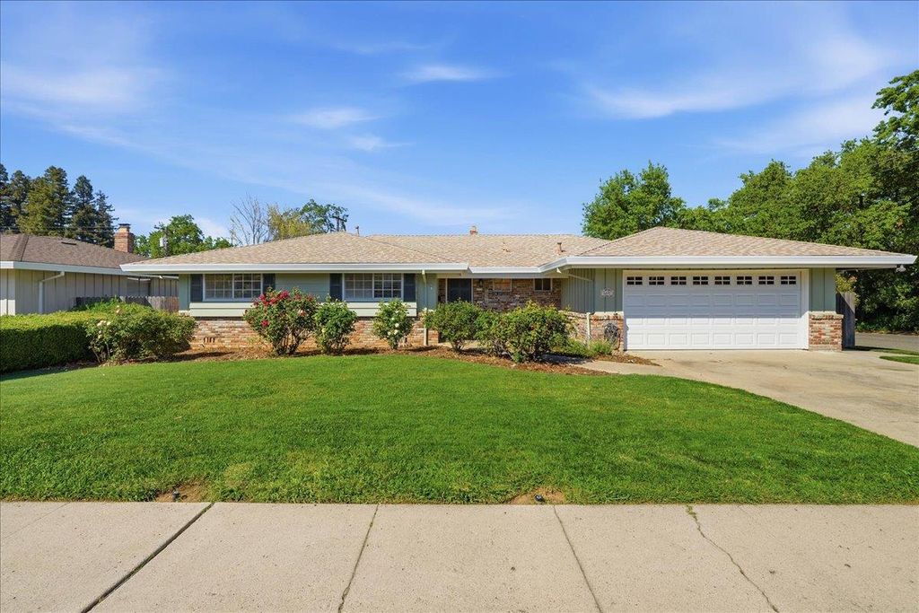 5637 Kiva Dr, Carmichael, CA 95608