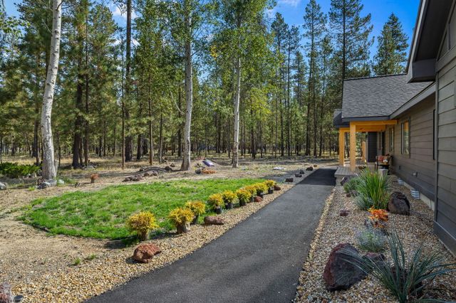 15943 Cascade Lane, La Pine, OR 97739