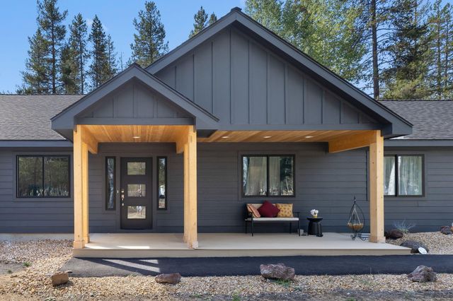 15943 Cascade Lane, La Pine, OR 97739