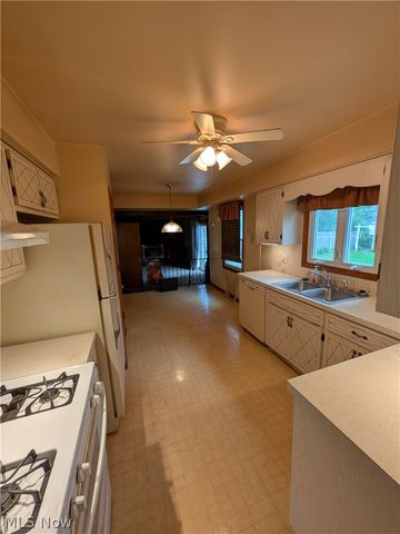 1161 Gulf Road, Elyria, OH 44035