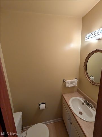 1161 Gulf Road, Elyria, OH 44035