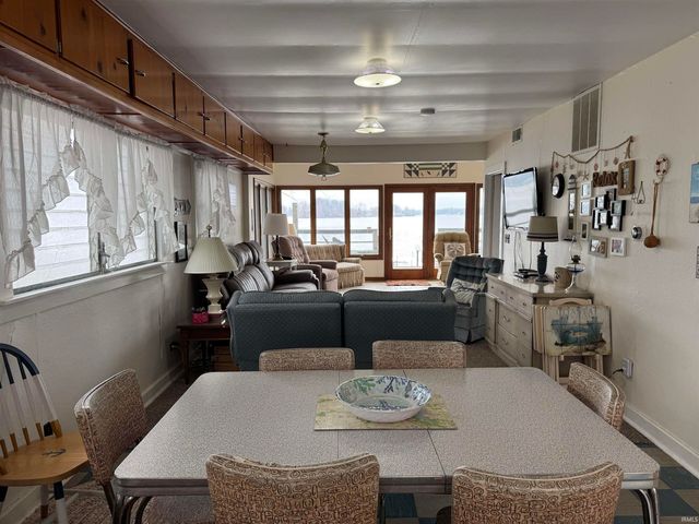 2807 Barrett Road, Rochester, IN 46975