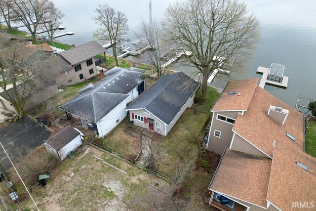 2807 Barrett Road, Rochester, IN 46975