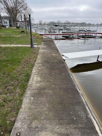 2807 Barrett Road, Rochester, IN 46975