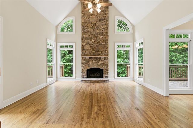 2473 Kirk Lane NW, Kennesaw, GA 30152