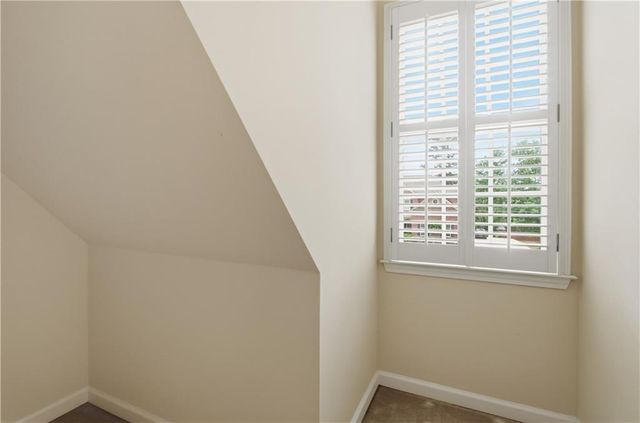 2473 Kirk Lane NW, Kennesaw, GA 30152