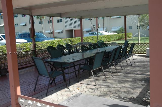 5300 Washington St Q307, Hollywood, FL 33021