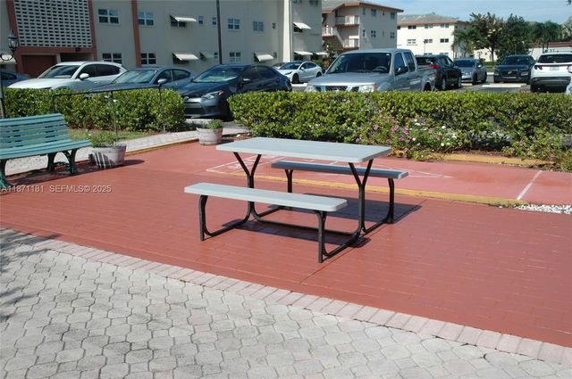 5300 Washington St Q307, Hollywood, FL 33021
