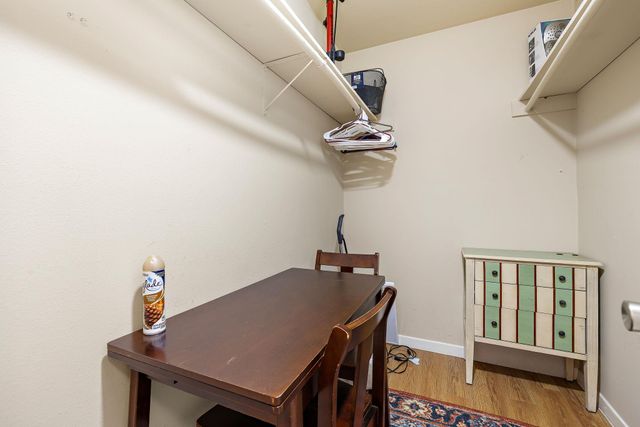 1000 W 26th ST 213, Austin, TX 78705