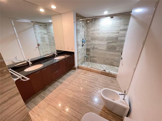 15901 Collins Avenue 3005, Sunny Isles Beach, FL 33160
